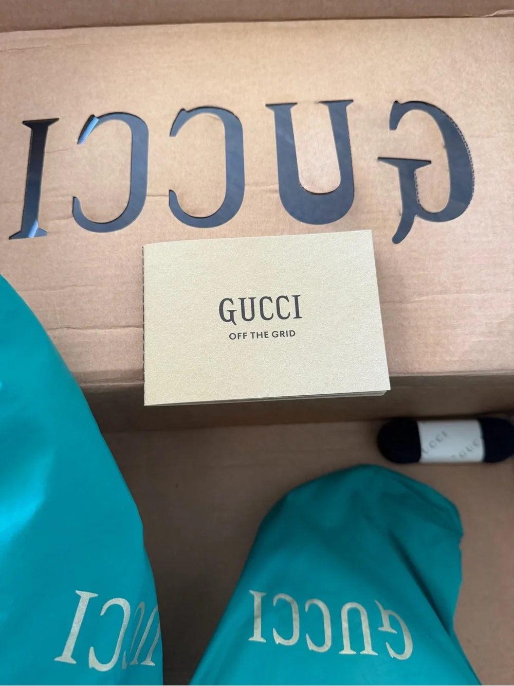 Gucci Men’s Green Canvas GG Low-Top Sneakers with Red Stripe